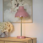 PR Home Wera bordlampe, pink/grøn, højde 47 cm, metal