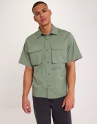 Woodbird WBBanks Rib-Tech Shirt Kortærmede skjorter Green