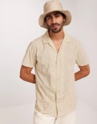 Jack & Jones Jprbluedan Embroidery Shirt S/S Kortærmede skjorter Summe...