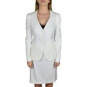 Luksuriøst hvidt sæt med jakke og slidtederdel