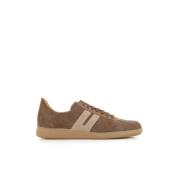 Sand Ruskind U Stribe Sneakers