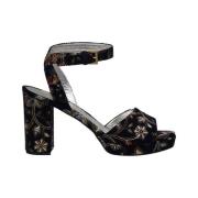 Broderet platform sandal