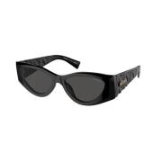 Stilfulde sorte solbriller med mørkegrå
