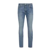 Slim-fit jeans