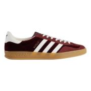 Begrænset udgave Burgundy Velvet Gazelle Sneakers