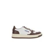 Hvide og brune lave sneakers