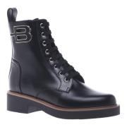 Combat boots in black leather