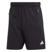 3 Striber Shorts