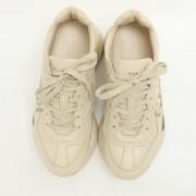 Pre-owned Laeder sneakers