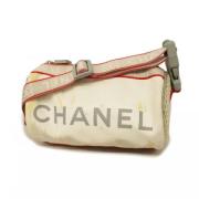 Pre-owned nylon chanel-tasker