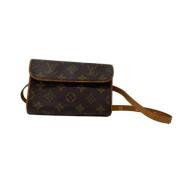 Pre-owned Canvas louis-vuitton-tasker