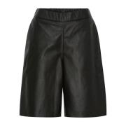 Sorte Læder Bermuda Shorts med Saddleback Detalje