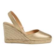 Carissa metallic læder espadriller med åben hæl og 9 cm kilehæl.