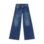 Flared Cropped Jeans