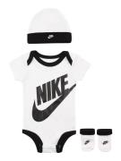 Nike Sportswear Sæt 'FUTURA'  sort / hvid
