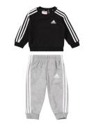 ADIDAS SPORTSWEAR Træningsdragt 'Essentials'  lysegrå / sort / hvid