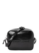 Tommy Jeans Skuldertaske 'EESSENTIAL'  sort