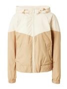 Urban Classics Overgangsjakke 'Arrow'  creme / sand