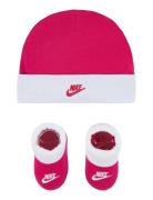 Nhn Nike Futura Hat And Bootie / Nhn Nike Futura Hat And Boo Nike Pink