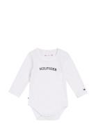 Baby Curved Monotype Body L/S Tommy Hilfiger White
