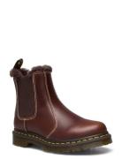 2976 Leonore Dark Brown Classic Pull Up Dr. Martens Brown
