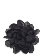 Cwfiella Brooch Claire Woman Black