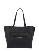 Ck Linear Md Shopper_Saffiano Calvin Klein Black