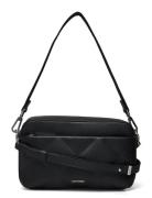 Diamond Quilt Camera Bag W/Pkt Calvin Klein Black