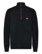 Tjm Reg 1/4 Zip Raglan Badge Tommy Jeans Black