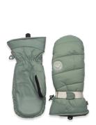 Chloe Kim Mitts Roxy Green