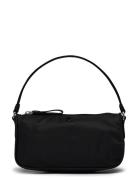 Medium Nylon Top-Handle Pouch Lauren Ralph Lauren Black