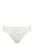 Bella String Missya White