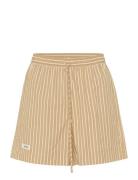Slkaily Shorts Soaked In Luxury Beige