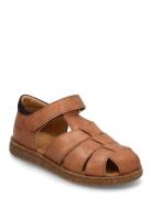 Sandals - Flat - Closed Toe ANGULUS Brown