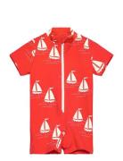 Sailing Boats Aop Ss Uv Suit Mini Rodini Red