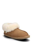 Rhevelyn Leather Closed Ankle Slipp Rosemunde Beige