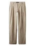 Nlflyndt Lw Pleat Loose Pant Noos LMTD Beige