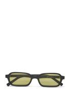 Pilferer Le Specs Black