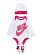 C1-Bodysuit+Hat+Bootie Nike Pink