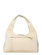 Biva-V Steve Madden White