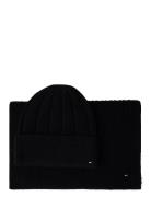 Th Flag Fluffy Beanie & Scarf Gp Tommy Hilfiger Black