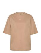 C_Enis_Small_Logo BOSS Beige