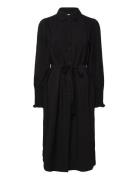 Lr-Nikki Levete Room Black