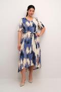 Kaffe Curve Kcbella Dress Kvinde Blue Abstract Print Midi Kjoler Str 4...