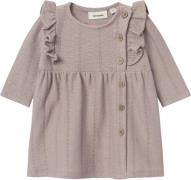 Lil' Atelier Nbfominas LS Dress LIL Str 68 - Shadow Gray Kjoler hos Ma...