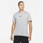 Nike Pro Dri Fit Burnout Traenings T Shirt S - T-shirts hos Magasin