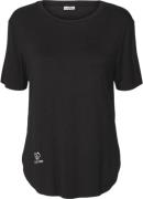 Carite Light Comfy Tshirt L - Trænings T-shirts hos Magasin