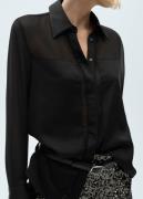 MANGO Hidden Button Chiffon Shirt Kvinde Black Skjorter Str S - hos Ma...