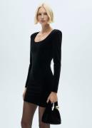 MANGO Velvet Dress With low Neck Kvinde Black Korte Kjoler Str L - hos...