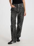 Neo Noir Simona Leopard Pants Kvinde Grey Leopard Straight Jeans Str 4...